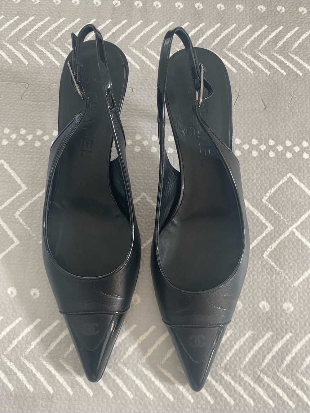 Chanel Black Pointed Slingback Kitten Heels
